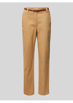 Chinosy o kroju tapered fit z paskiem ze sklepu Peek&Cloppenburg  w kategorii Spodnie damskie - zdjęcie 173554761