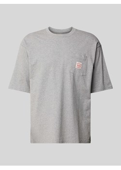 T-shirt z kieszenią na piersi ze sklepu Peek&Cloppenburg  w kategorii T-shirty męskie - zdjęcie 173555271