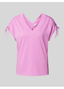 T-shirt z dekoltem w serek ze sklepu Peek&Cloppenburg  w kategorii Bluzki damskie - zdjęcie 173555774
