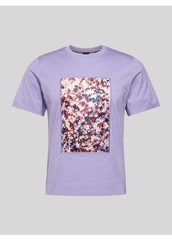 T-shirt z nadrukowanym motywem ze sklepu Peek&Cloppenburg  w kategorii Bluzki damskie - zdjęcie 173556411