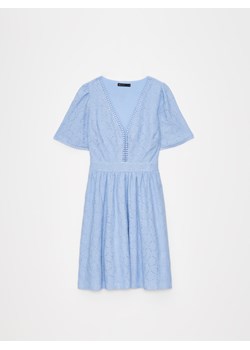 Mohito - Niebieska sukienka mini z krótkim rękawem - błękitny ze sklepu Mohito w kategorii Sukienki - zdjęcie 173557441