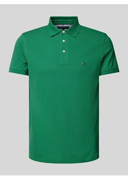 Koszulka polo o kroju slim fit z wyhaftowanym logo ze sklepu Peek&Cloppenburg  w kategorii T-shirty męskie - zdjęcie 173565784