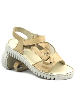 Skórzane sandały damskie polskiej marki - HELIOS Komfort 249S, jasnobeżowe ze sklepu ulubioneobuwie w kategorii Sandały damskie - zdjęcie 173568880