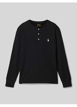 Bluzka z długim rękawem i wyhaftowanym logo model ‘HENLEY’ ze sklepu Peek&Cloppenburg  w kategorii T-shirty chłopięce - zdjęcie 173578353