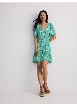 Reserved - Sukienka z wiskozy - zielony ze sklepu Reserved w kategorii Sukienki - zdjęcie 173581851