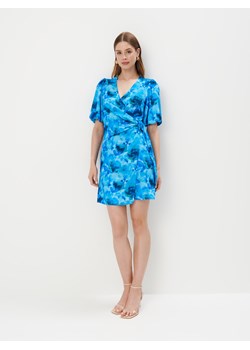 Mohito - Niebieska sukienka mini z bufiastymi rękawami - niebieski ze sklepu Mohito w kategorii Sukienki - zdjęcie 173584682