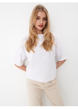 Mohito - Klasyczny t-shirt - biały ze sklepu Mohito w kategorii Bluzki damskie - zdjęcie 173584693