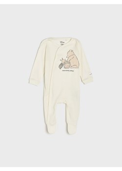 Sinsay - Pajacyk Kubuś Puchatek - kremowy ze sklepu Sinsay w kategorii Odzież dla niemowląt - zdjęcie 173588943