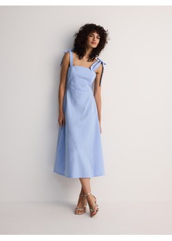 Reserved - Sukienka midi - jasnoniebieski ze sklepu Reserved w kategorii Sukienki - zdjęcie 173590272