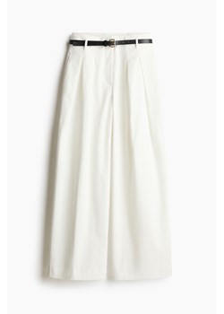 H & M - Szerokie spodnie z paskiem - Biały ze sklepu H&M w kategorii Spodnie damskie - zdjęcie 173595253