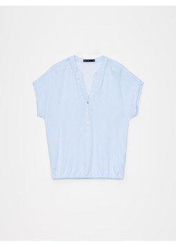 Mohito - Wiskozowa bluzka w paski - błękitny ze sklepu Mohito w kategorii Bluzki damskie - zdjęcie 173604442
