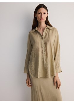Reserved - Gładka koszula - oliwkowy ze sklepu Reserved w kategorii Koszule damskie - zdjęcie 173604644