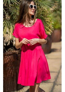 Sukienka mini z wiskozy w kolorze fuksji A517, Kolor fuksja, Rozmiar L, Awama ze sklepu Primodo w kategorii Sukienki - zdjęcie 173613813