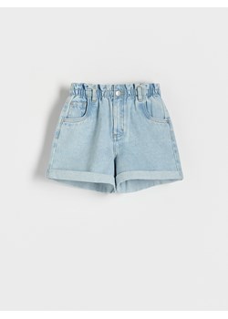 Reserved - Jeansowe spodenki z efektem sprania - niebieski ze sklepu Reserved w kategorii Spodenki dziewczęce - zdjęcie 173615484