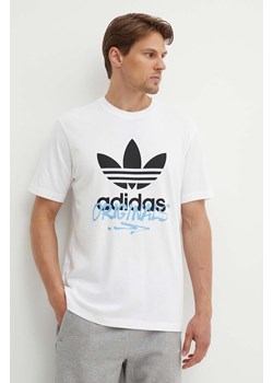 adidas Originals t-shirt bawełniany męski kolor biały z nadrukiem IX6750 ze sklepu ANSWEAR.com w kategorii T-shirty męskie - zdjęcie 173620814