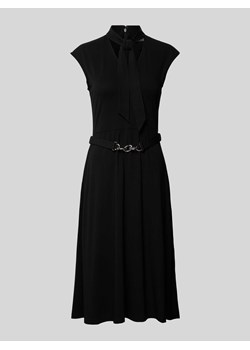 Sukienka midi z paskiem w talii model ‘JEANDELIO’ ze sklepu Peek&Cloppenburg  w kategorii Sukienki - zdjęcie 173622134