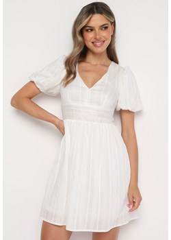 Biała Rozkloszowana Sukienka z Bawełną z Bufiastymi Rękawami Zapinana na Suwak Galfea ze sklepu Born2be Odzież w kategorii Sukienki - zdjęcie 173624422