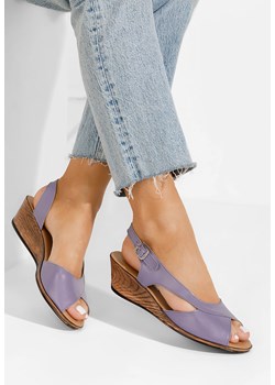 Fioletowe sandały na koturnie skórzane Rhonia ze sklepu Zapatos w kategorii Sandały damskie - zdjęcie 173628164
