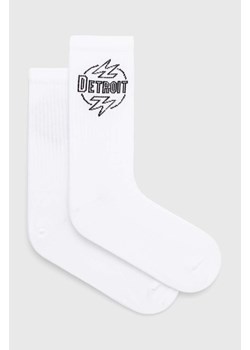 Carhartt WIP skarpetki Ablaze Socks męskie kolor biały I033645.00AXX ze sklepu PRM w kategorii Skarpetki męskie - zdjęcie 173631132
