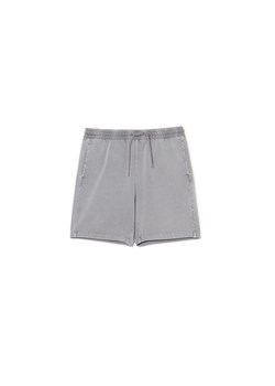 Cropp - Szare szorty z efektem sprania - jasny szary ze sklepu Cropp w kategorii Spodenki męskie - zdjęcie 173634222