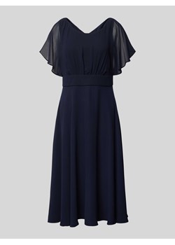 Sukienka koktajlowa o długości do kolan z okrągłym dekoltem ze sklepu Peek&Cloppenburg  w kategorii Sukienki - zdjęcie 173636540