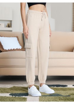 Sinsay - Spodnie dresowe - kremowy ze sklepu Sinsay w kategorii Spodnie damskie - zdjęcie 173640704