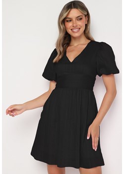 Czarna Rozkloszowana Sukienka z Bawełną z Bufiastymi Rękawami Zapinana na Suwak Galfea ze sklepu Born2be Odzież w kategorii Sukienki - zdjęcie 173641400