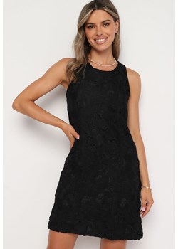 Czarna Koktajlowa Pudełkowa Sukienka Ażurowa Bez Rękawów Risalennia ze sklepu Born2be Odzież w kategorii Sukienki - zdjęcie 173657831
