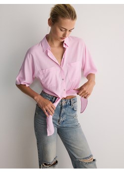 Reserved - Krótka koszula z wiązaniem - różowy ze sklepu Reserved w kategorii Koszule damskie - zdjęcie 173659950