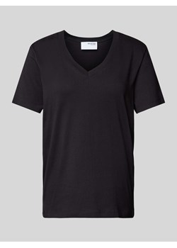 T-shirt z dekoltem w serek model ‘ESSENTIAL’ ze sklepu Peek&Cloppenburg  w kategorii Bluzki damskie - zdjęcie 173665114