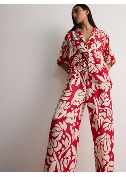 Reserved - Wzorzyste spodnie z lyocelem - czerwony ze sklepu Reserved w kategorii Spodnie damskie - zdjęcie 173667920