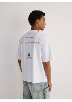 Reserved - T-shirt oversize z narukiem na plecach - biały ze sklepu Reserved w kategorii T-shirty męskie - zdjęcie 173668113