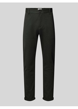 Spodnie materiałowe o skróconym kroju slim fit ze sklepu Peek&Cloppenburg  w kategorii Spodnie męskie - zdjęcie 173671950