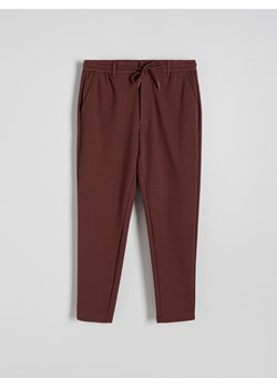 Reserved - Spodnie chino slim fit - kasztanowy ze sklepu Reserved w kategorii Spodnie męskie - zdjęcie 173676451