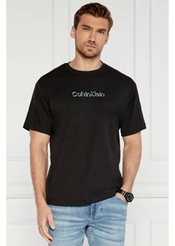 Calvin Klein T-shirt SHADOW | Comfort fit ze sklepu Gomez Fashion Store w kategorii T-shirty męskie - zdjęcie 173689893