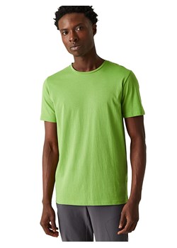 Regatta Koszulka &quot;Tait&quot; w kolorze zielonym ze sklepu Limango Polska w kategorii T-shirty męskie - zdjęcie 173691221