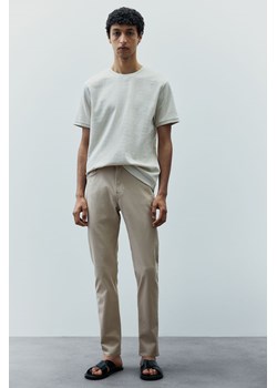 H & M - Spodnie z bawełnianego diagonalu Slim Fit - Beżowy ze sklepu H&M w kategorii Spodnie męskie - zdjęcie 173705702