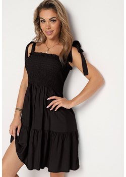 Czarna Rozkloszowana Sukienka z Bawełny z Gumką w Talii na Ramiączkach Gelfea ze sklepu Born2be Odzież w kategorii Sukienki - zdjęcie 173709364