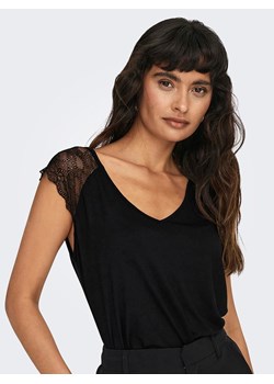 ONLY Koszulka w kolorze czarnym ze sklepu Limango Polska w kategorii Bluzki damskie - zdjęcie 173712260