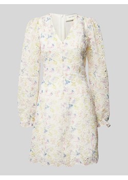 Sukienka mini z haftem angielskim model ‘Cabana’ ze sklepu Peek&Cloppenburg  w kategorii Sukienki - zdjęcie 173714764
