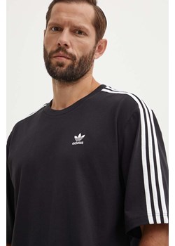 adidas Originals t-shirt bawełniany Oversize Tee męski kolor czarny z aplikacją IZ1832 ze sklepu ANSWEAR.com w kategorii T-shirty męskie - zdjęcie 173717730