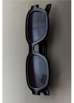 H & M - Owalne okulary przeciwsłoneczne - Czarny ze sklepu H&M w kategorii Okulary przeciwsłoneczne męskie - zdjęcie 173722242