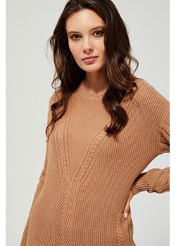 Sweter w warkoczowy splot ze sklepu Moodo.pl w kategorii Swetry damskie - zdjęcie 173726582