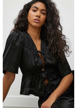 MUNTHE bluzka z domieszką lnu kolor czarny gładka ze sklepu ANSWEAR.com w kategorii Bluzki damskie - zdjęcie 173730041