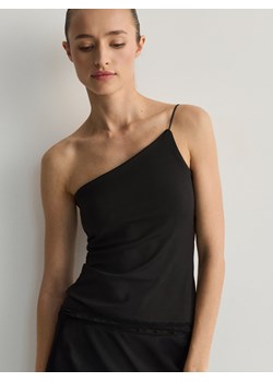 Reserved - Asymetryczny top - czarny ze sklepu Reserved w kategorii Bluzki damskie - zdjęcie 173730883