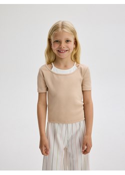 Reserved - Prążkowany t-shirt - beżowy ze sklepu Reserved w kategorii Bluzki dziewczęce - zdjęcie 173730893