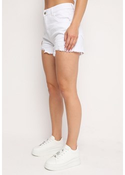 Białe Bawełniane Szorty Jeansowe z Wysoki Stanem i Poszarpanymi Nogawkami Vimandra ze sklepu Born2be Odzież w kategorii Szorty - zdjęcie 173731650