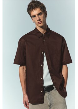 H & M - Koszula z krótkim rękawem Relaxed Fit - Brązowy ze sklepu H&M w kategorii Koszule męskie - zdjęcie 173739350