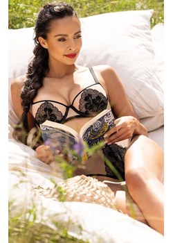 Figi otwarte beżowo-czarne Lindsay F-0203/55, Kolor beżowo-czarny, Rozmiar 36, Mat - id: 187786 - marki Mat - 173741442 Figi otwarte beżowo-czarne Lindsay F-0203/55, Kolor beżowo-czarny, Rozmiar 36, Mat ze sklepu Intymna w kategorii Majtki damskie - zdjęcie 173741442