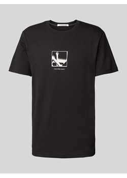 T-shirt z nadrukiem z logo model ‘GRID BOX’ ze sklepu Peek&Cloppenburg  w kategorii T-shirty męskie - zdjęcie 173750661